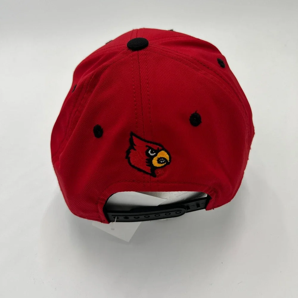 Adidas Louisville Hoops Snapback Hat Red Black Cardinals Basketball OSFA‎ Cap